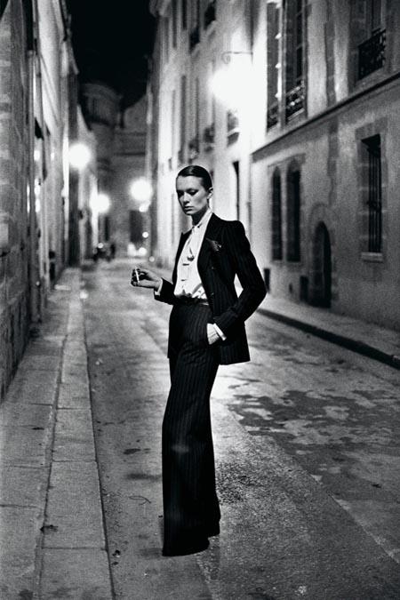 Le Smoking created by Yves Saint Laurent / ©icon icon 